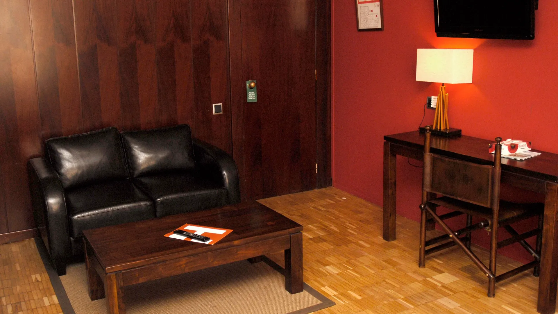 Hotel Lauria Tarragona 3*,