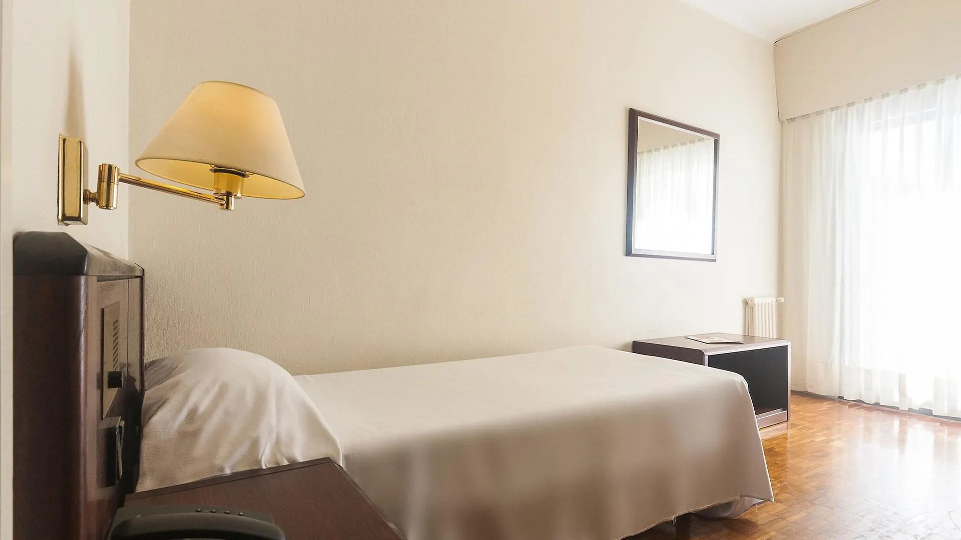 Hotel Lauria Tarragona 3*,  Spanje